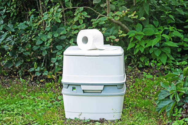 Affordable portable toilet rental in Reinbeck, IA