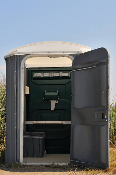Portable Toilet Options We Offer in Reinbeck, IA