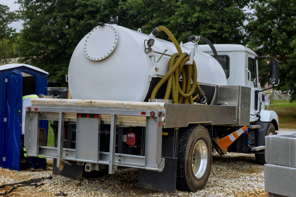 Best Portable toilet rental cost  in Reinbeck, IA